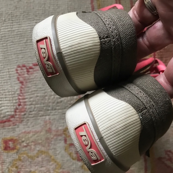 💲⬇️(frm$29)  Teva sneakers - Picture 5 of 8